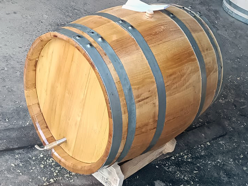 Butoaie din lemn de cireș – Eleganță și aromă rafinată | Petrești