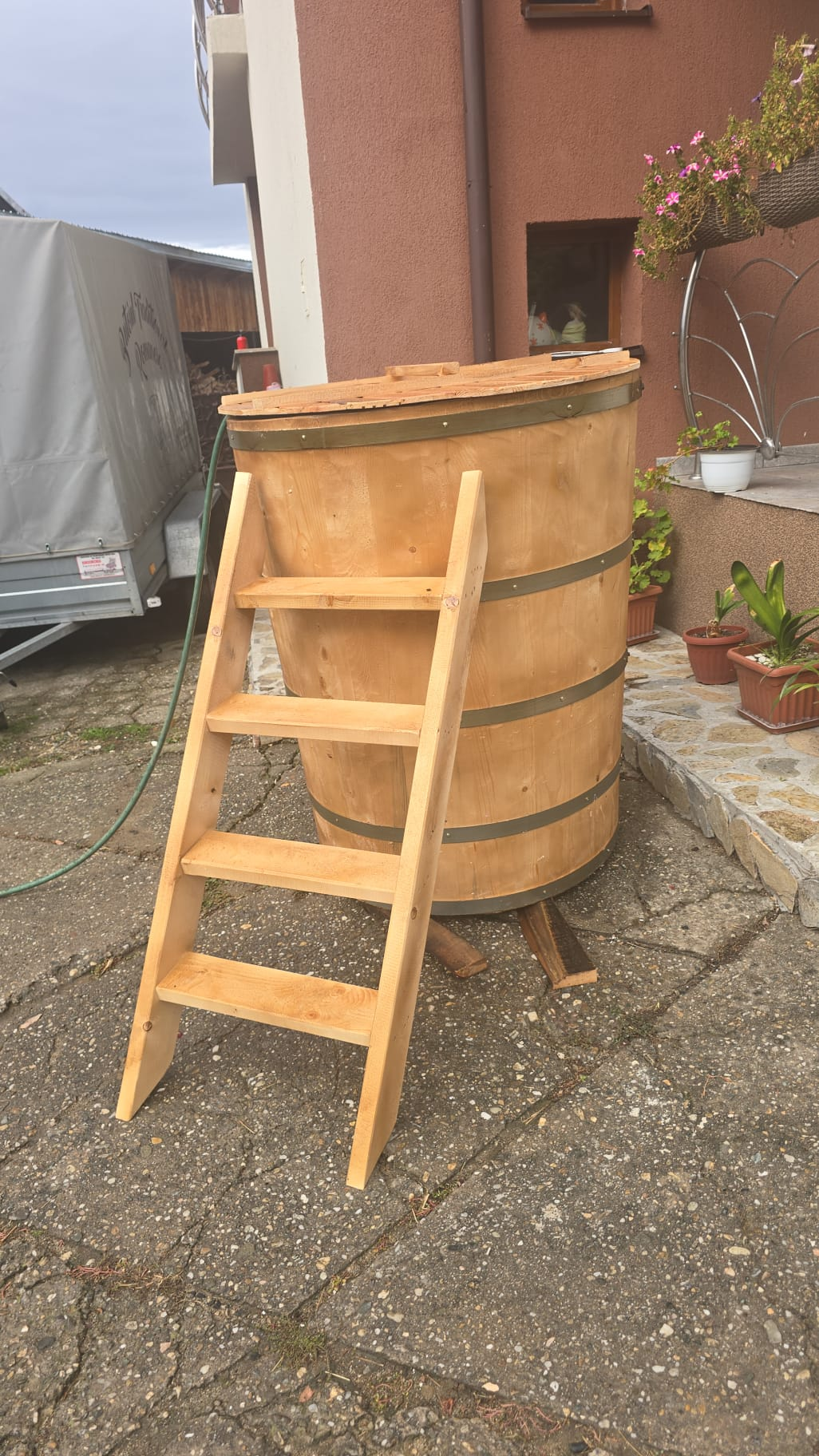 Ciubăr de Gheață - Terapie Cold Plunge &amp; Recuperare Sportivă